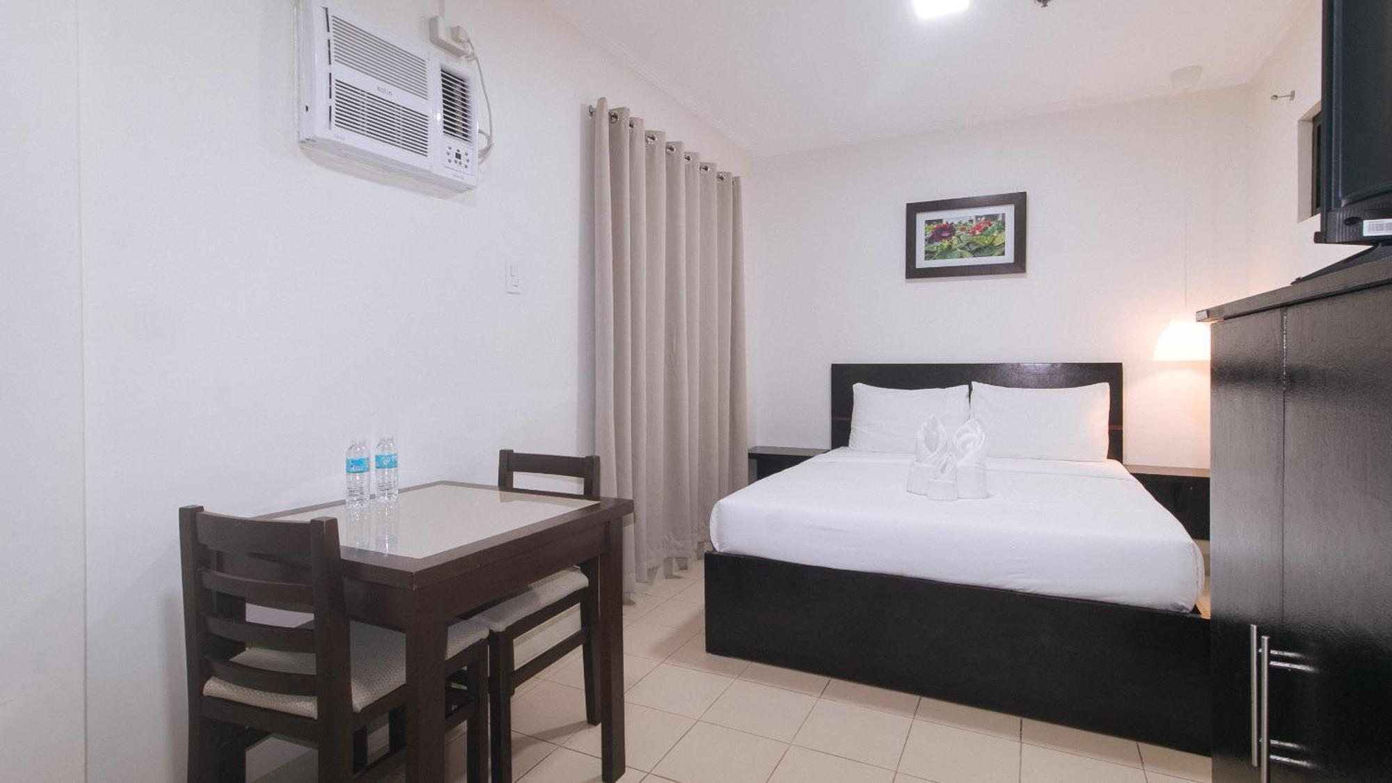 Urbanview At Evangelista Street Makati Makati City Extérieur photo