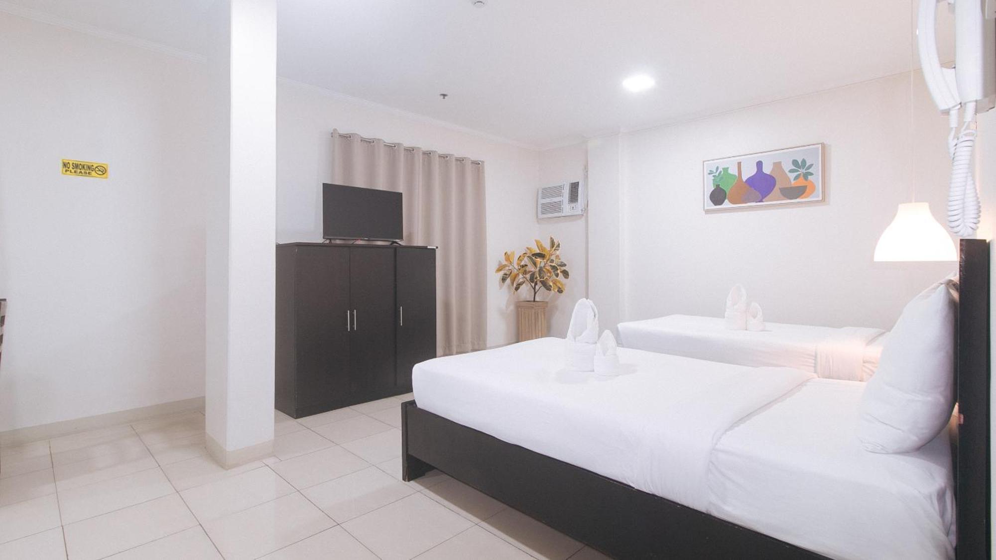 Urbanview At Evangelista Street Makati Makati City Extérieur photo