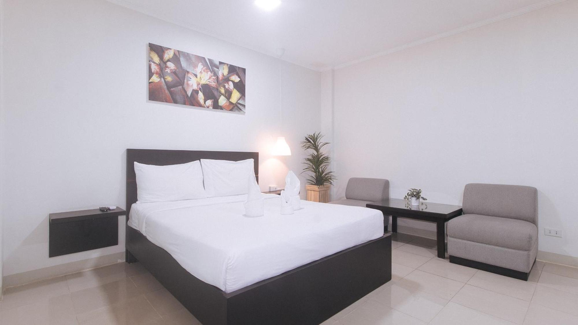 Urbanview At Evangelista Street Makati Makati City Extérieur photo